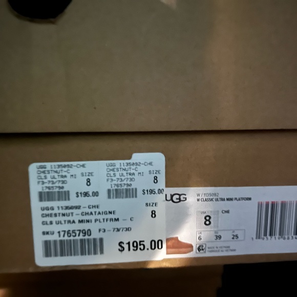 SOLD ❌ locally BNIB Ugg ultra mini classic platform size 8 chestnut - Picture 3 of 3